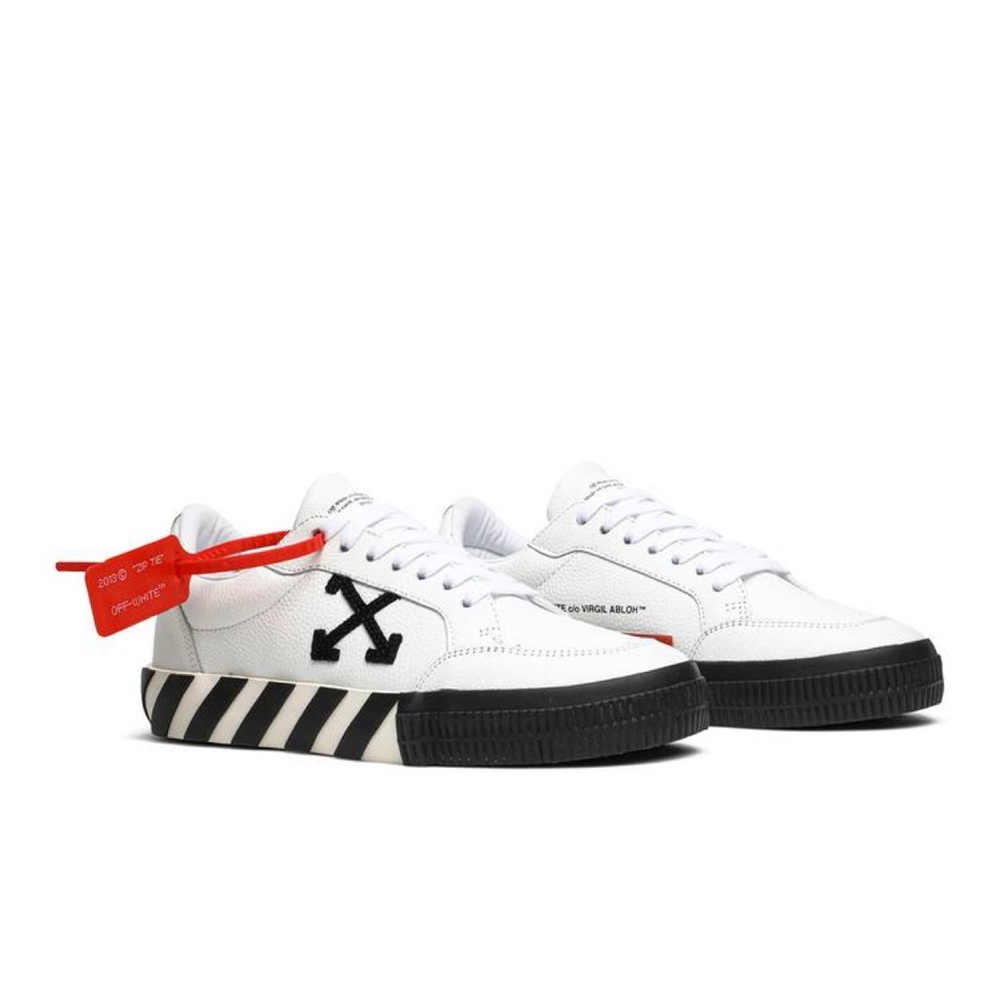 Off white low vulcanized sneakers